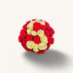 bouquet roses Genève, composition bicolore de roses rouges et blanches sceau de velours