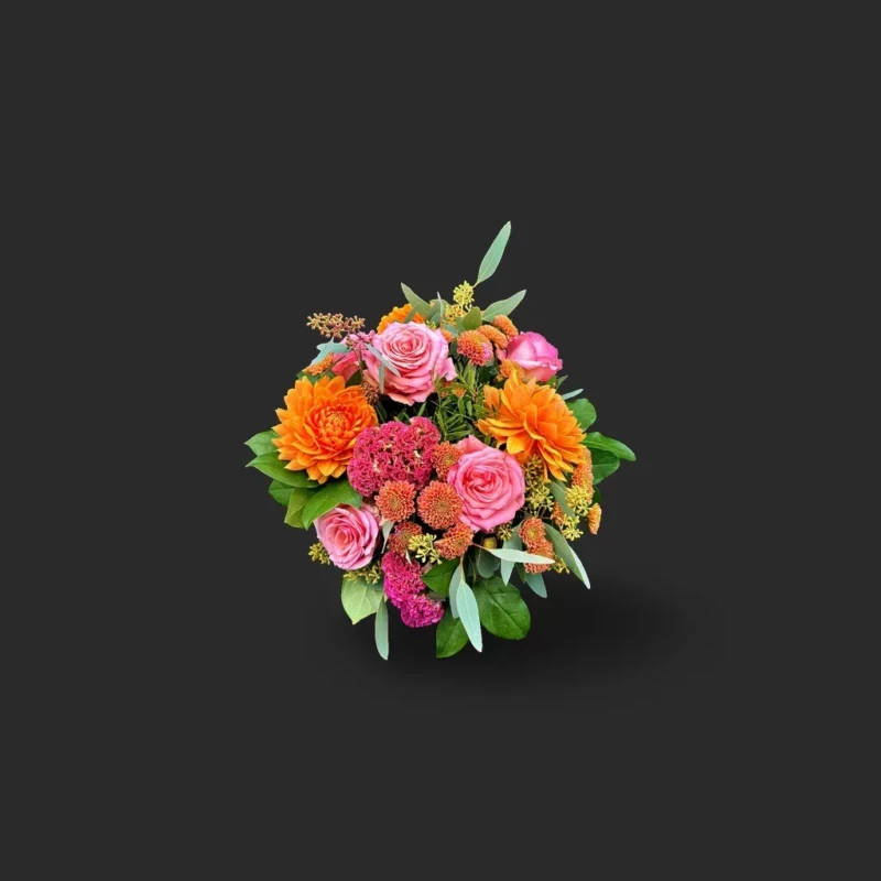 braise du léman Genève : bouquet automnal de dahlias orange, roses satinées et célosies velours