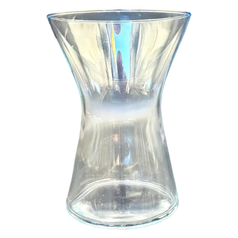 vase en verre sablier Genève Hyaline, écrin de cristal transparent mettant en valeur les bouquets