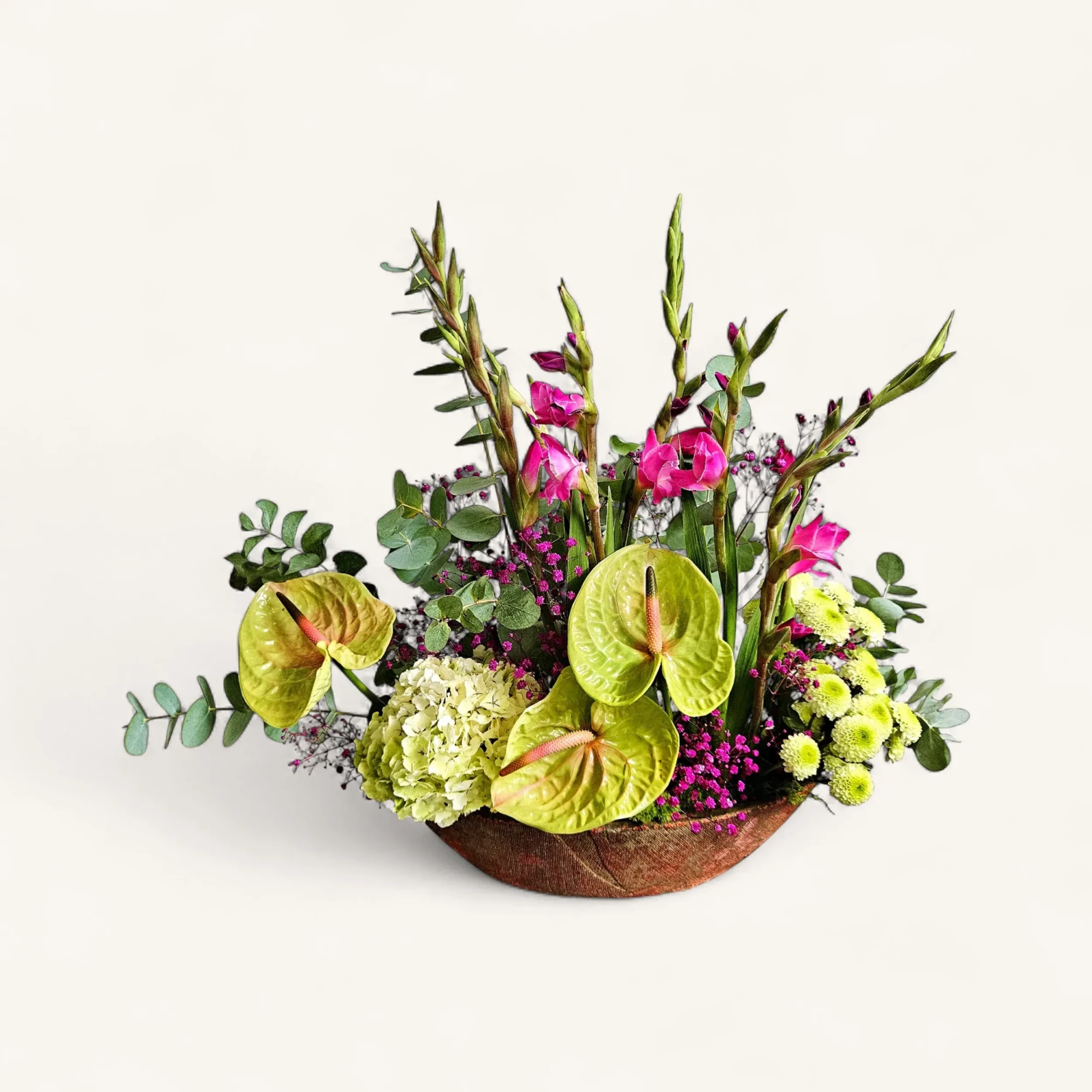 RA-95.webp bouquet anthurium Genève avec anthuriums verts, glaïeuls roses, hydrangea blanc et gypsophile