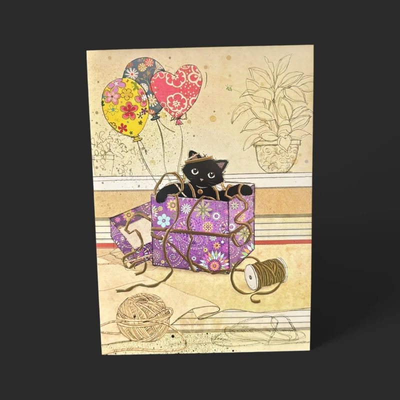 Illustration d'une carte Saint-Valentin chat Genève : un chat noir espiègle sort d'une boîte cadeau violette avec des ballons.